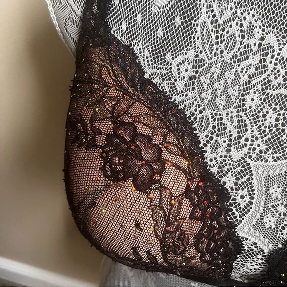 Victoria's Secret Push-Up Bra Sequins Lace Black Sz 38DD - Picture 2 of 8